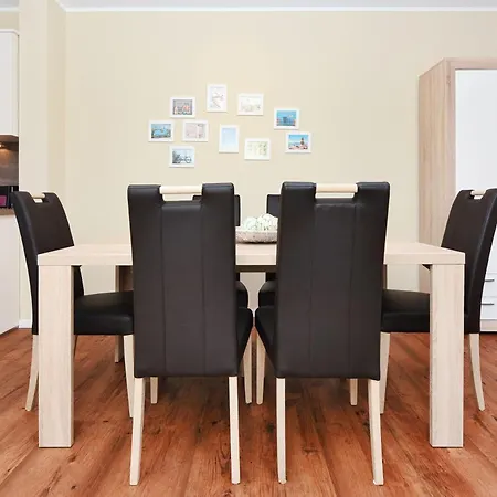 Relax - Uns Huus An T Kuest